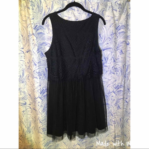 Lauren Conrad Little Black Dress - Picture 2 of 5